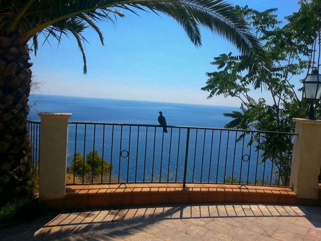 Casa Belvedere Riviera Taormina ซานตาเลสโซ ซิกูโล ภายนอก รูปภาพ